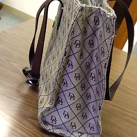 Dooney & Bourke ladies  purse or tote bag - Picture 6 of 7